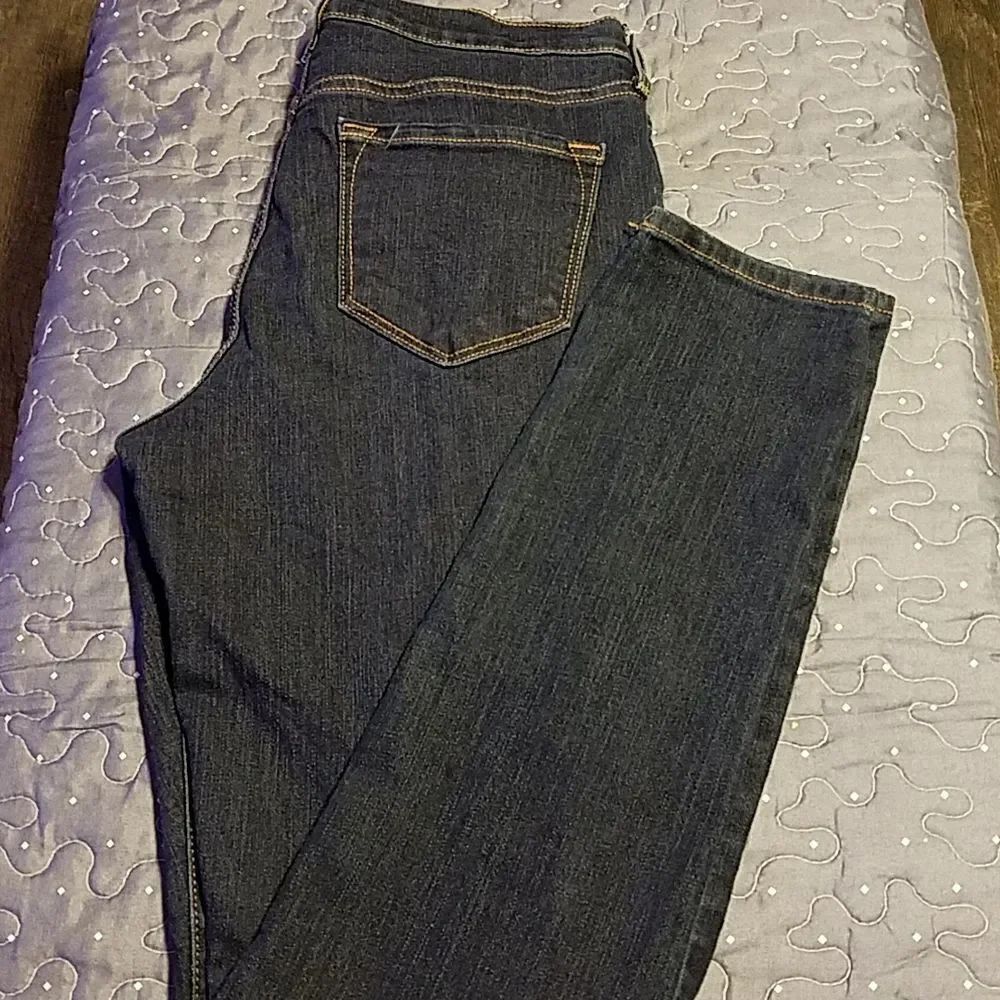 Old Navy curvy mid rise jeans size 4